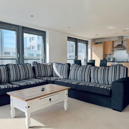 Modern Two Bedroom Apartments Edinburgh Ngoại thất bức ảnh