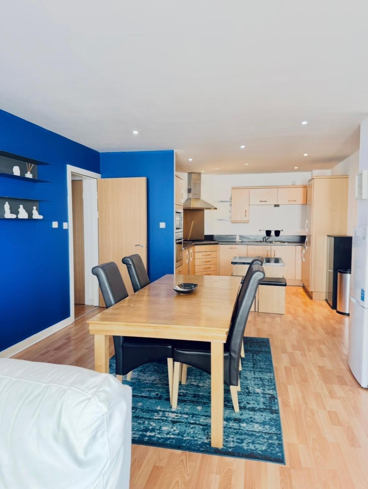 Modern Two Bedroom Apartments Edinburgh Ngoại thất bức ảnh