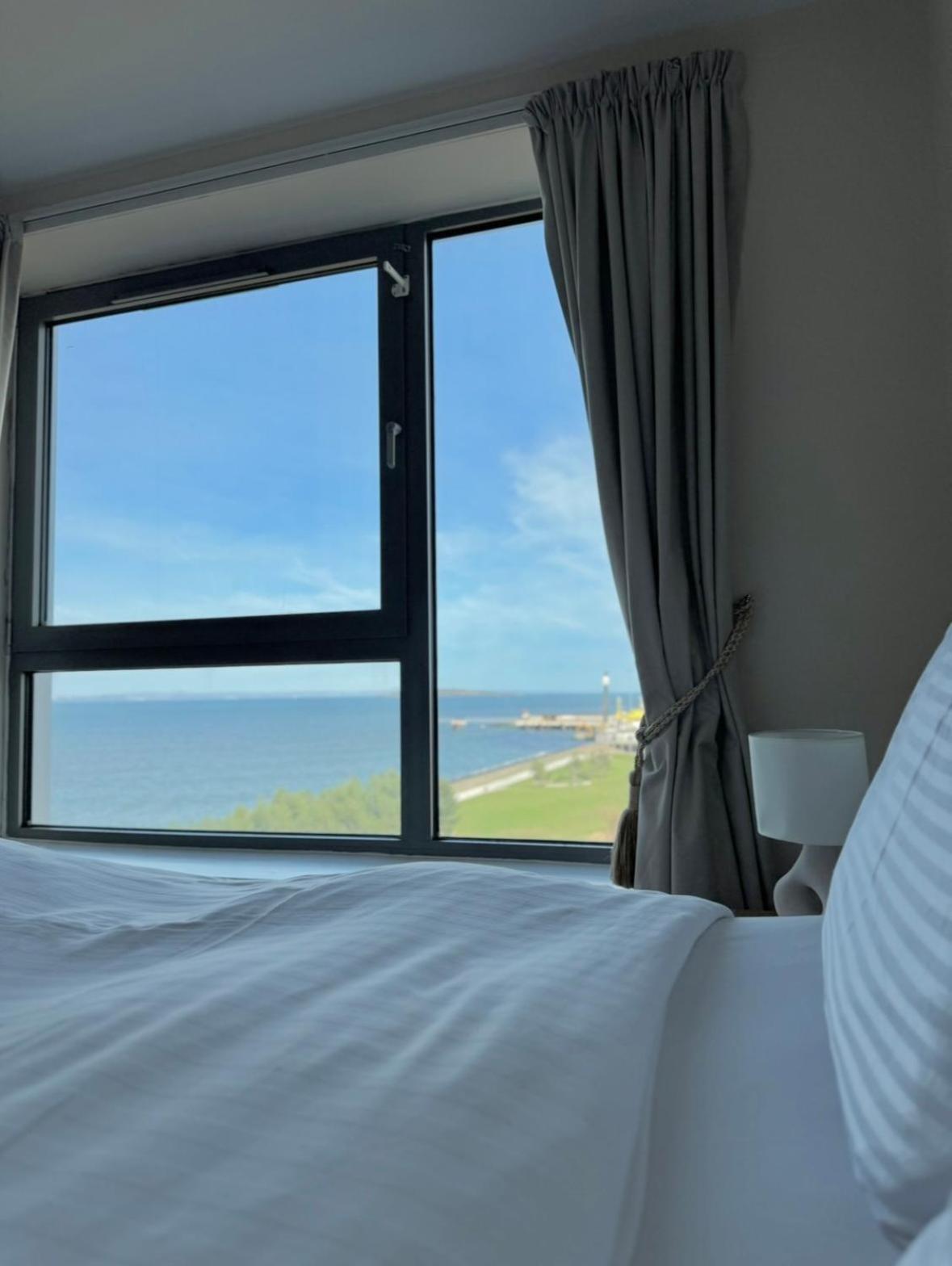 Modern Two Bedroom Apartments Edinburgh Ngoại thất bức ảnh