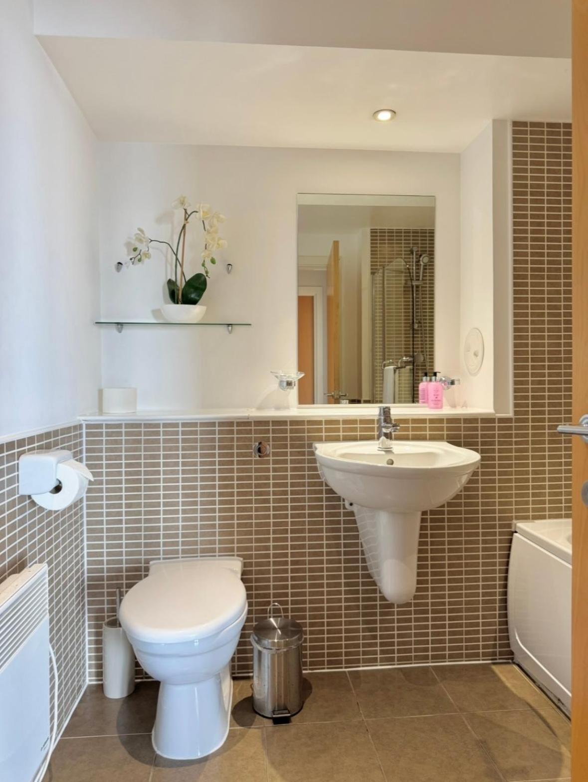 Modern Two Bedroom Apartments Edinburgh Ngoại thất bức ảnh
