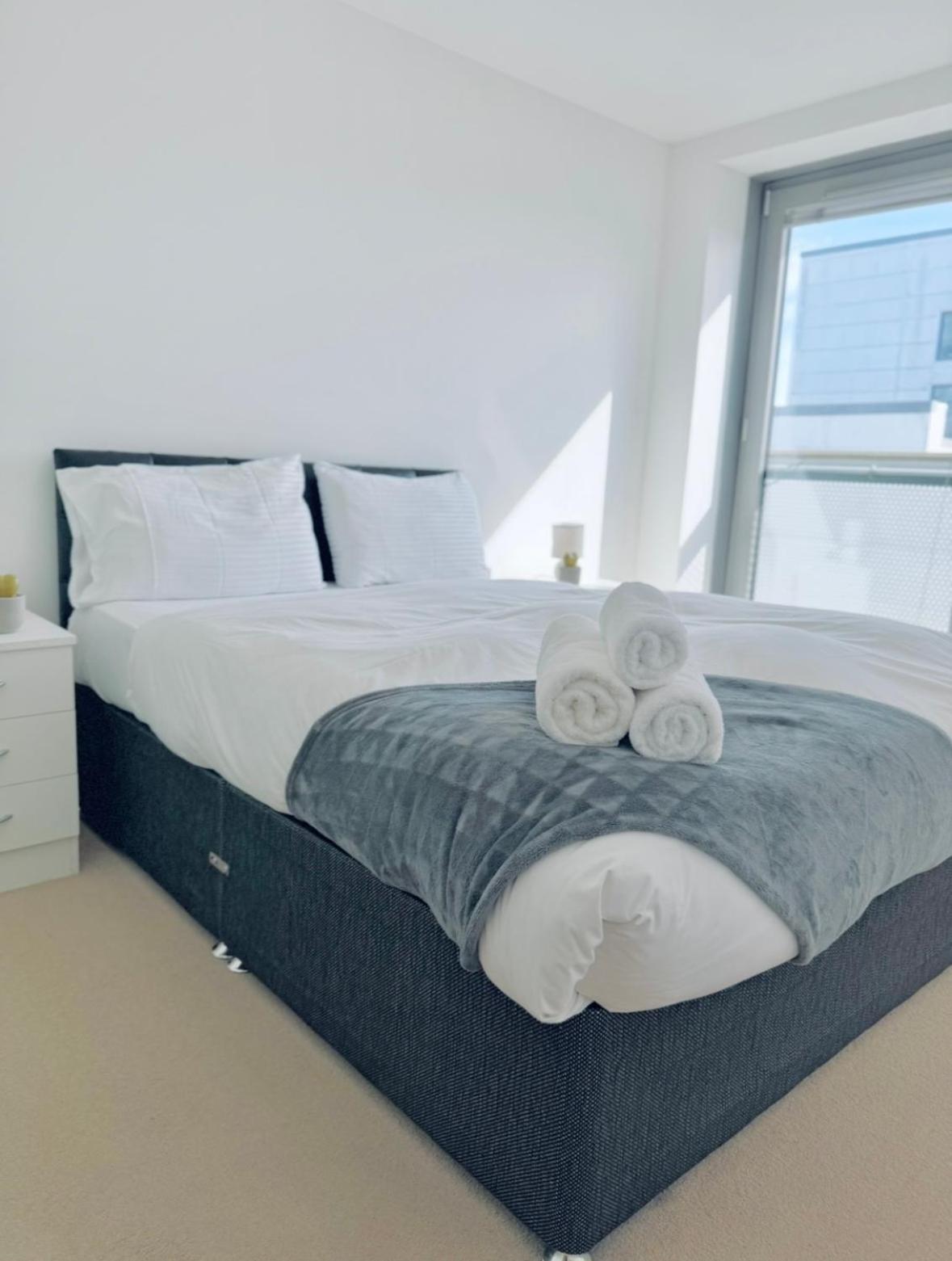 Modern Two Bedroom Apartments Edinburgh Ngoại thất bức ảnh