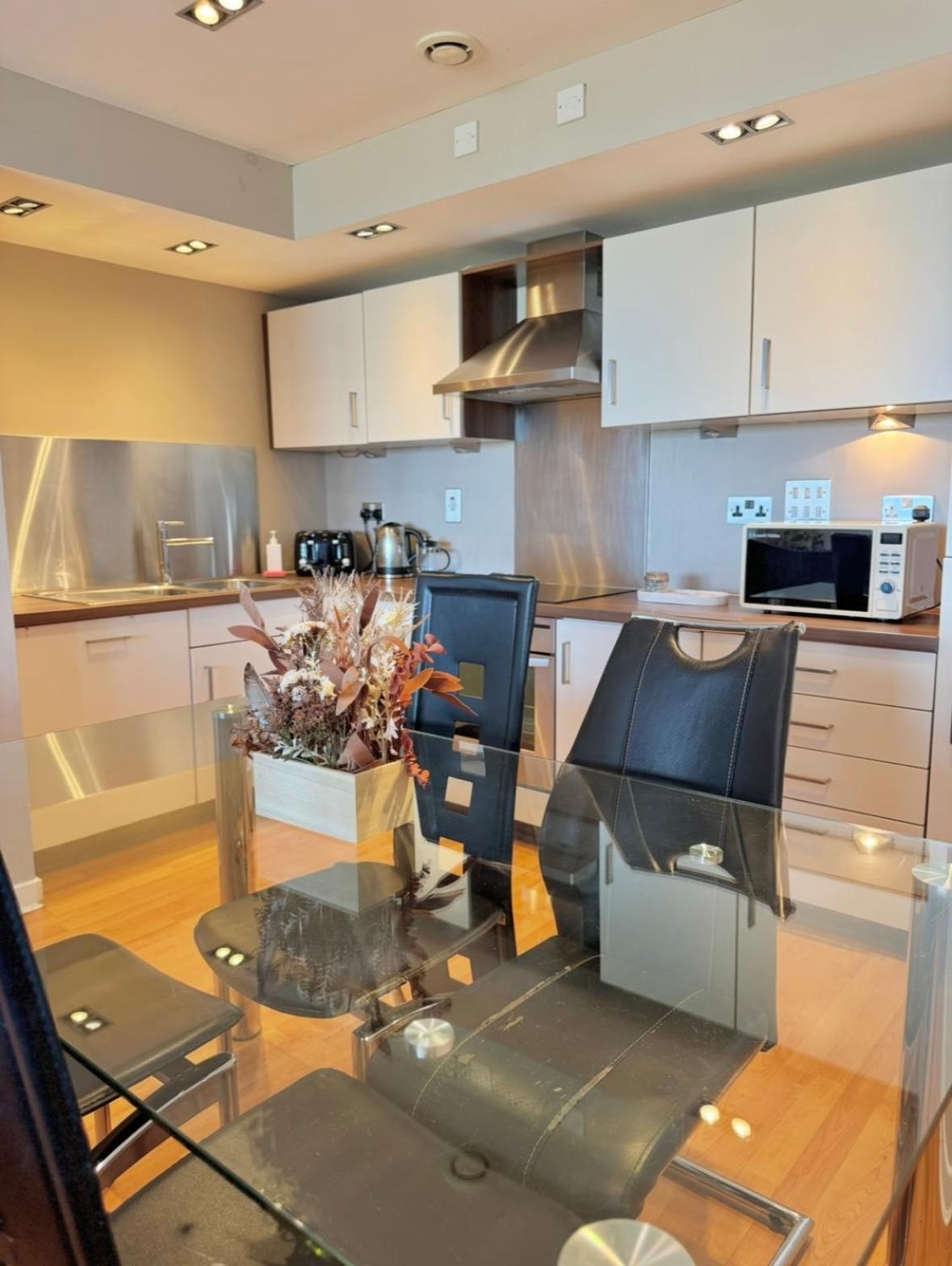 Modern Two Bedroom Apartments Edinburgh Ngoại thất bức ảnh