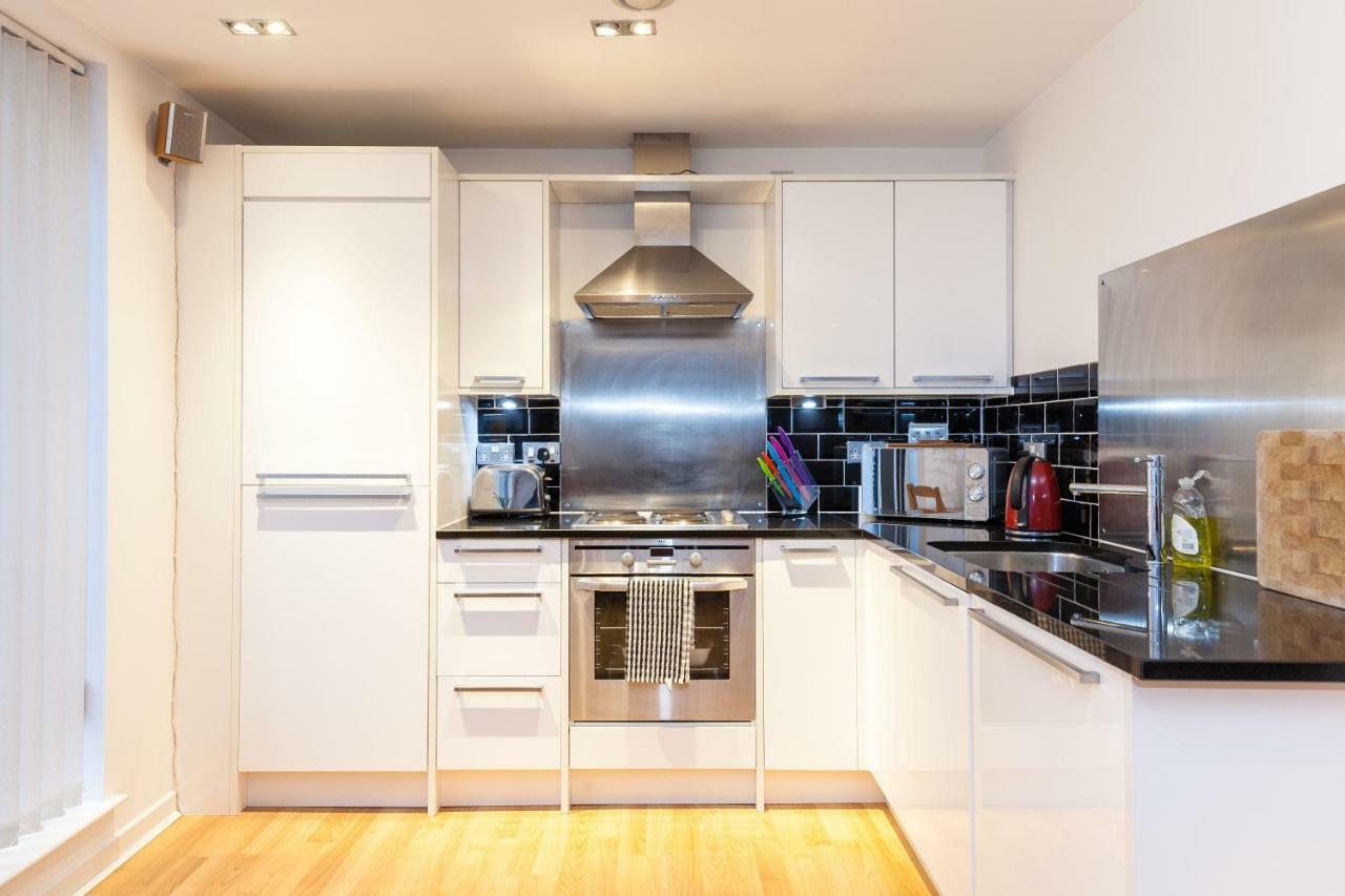Modern Two Bedroom Apartments Edinburgh Ngoại thất bức ảnh