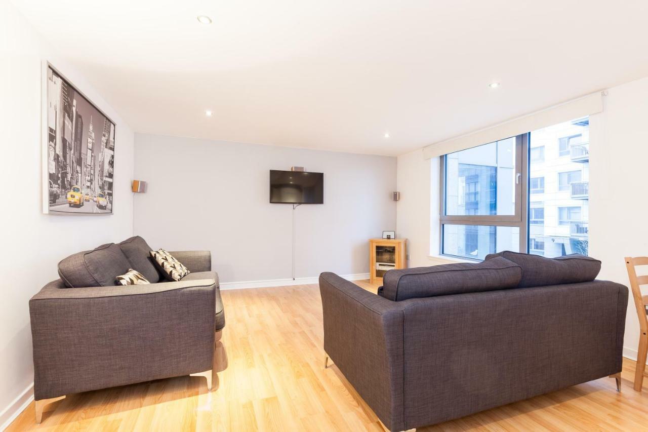 Modern Two Bedroom Apartments Edinburgh Ngoại thất bức ảnh