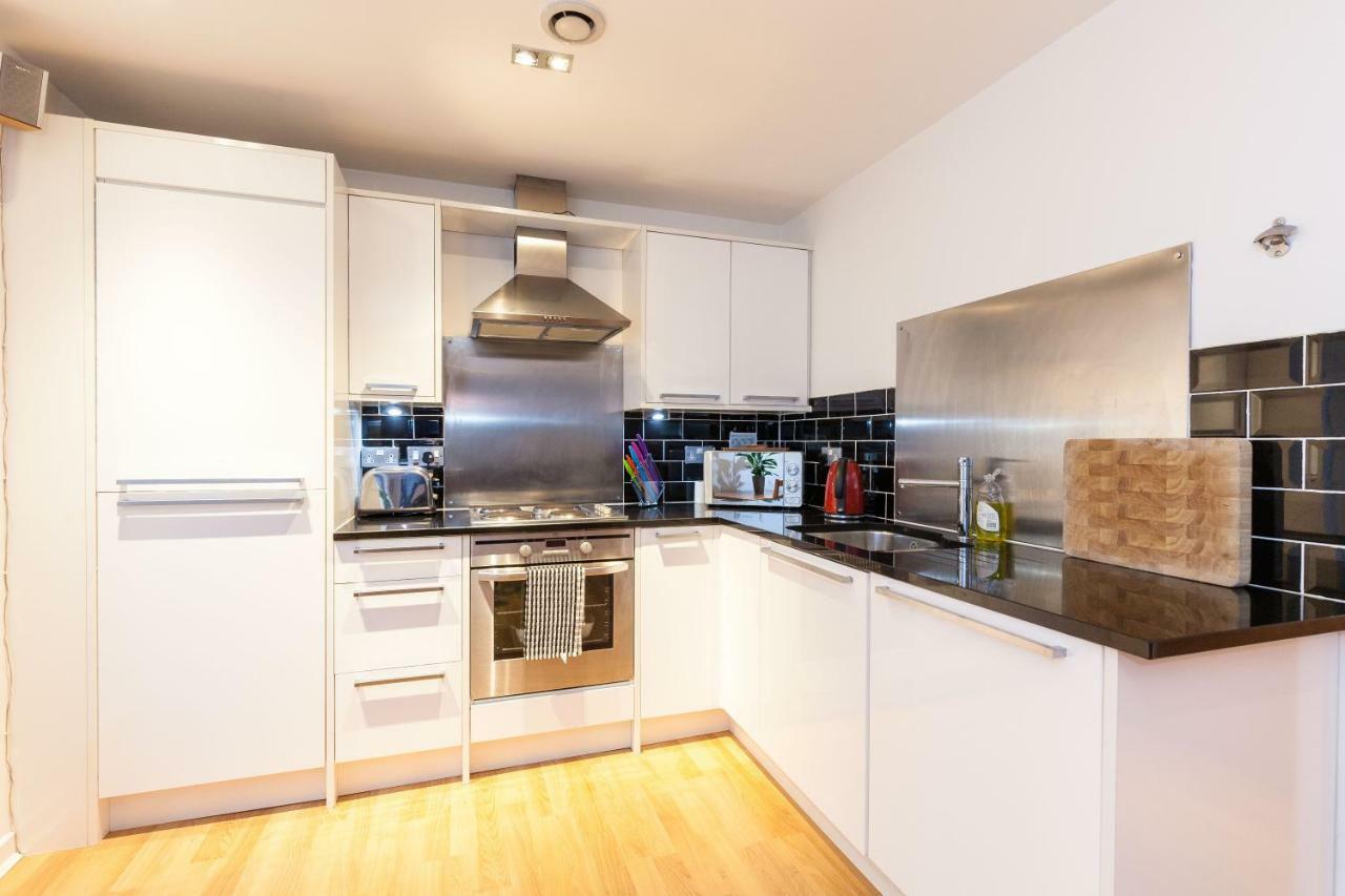 Modern Two Bedroom Apartments Edinburgh Ngoại thất bức ảnh